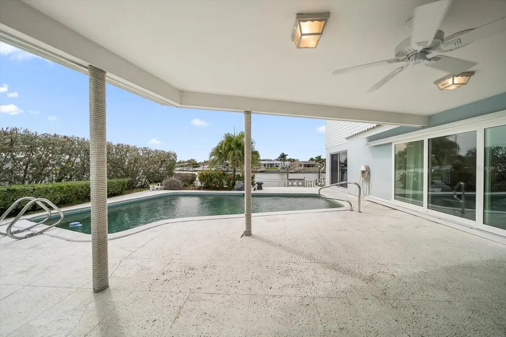 878 Harbor Island Clearwater Beach FL 33767