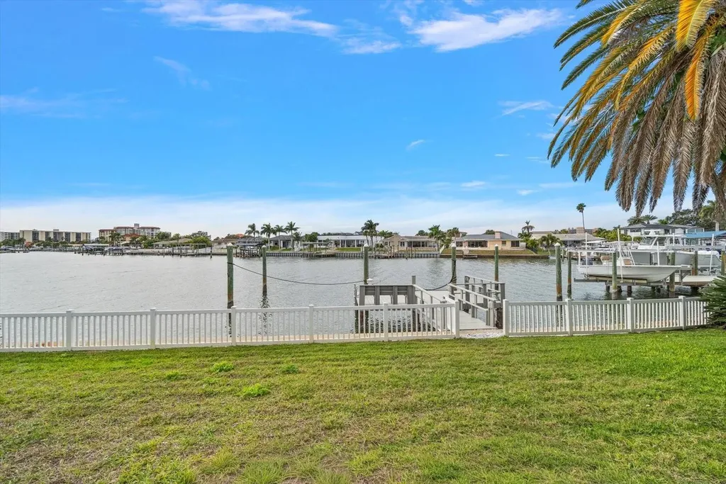 878 Harbor Island Clearwater Beach FL 33767