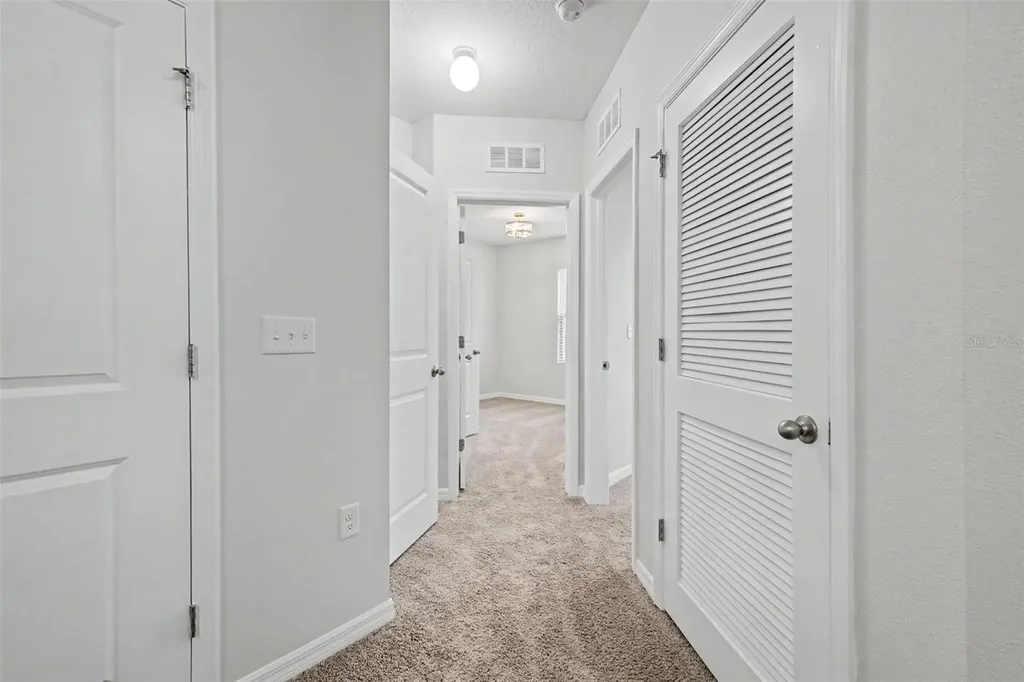 9974 Hound Chase Drive Gibsonton FL 33534