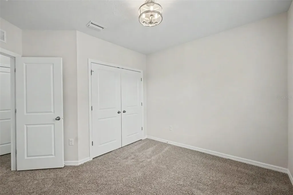9974 Hound Chase Drive Gibsonton FL 33534