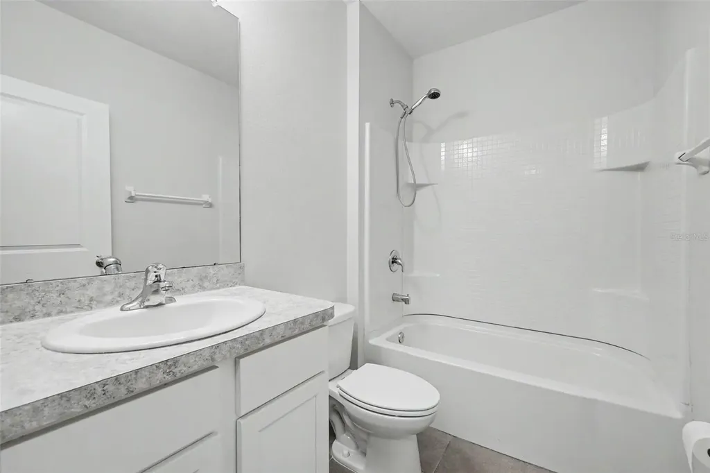 9974 Hound Chase Drive Gibsonton FL 33534