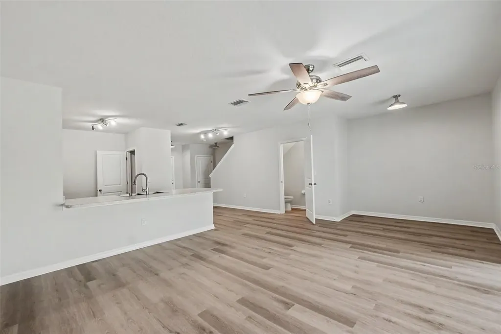 9974 Hound Chase Drive Gibsonton FL 33534