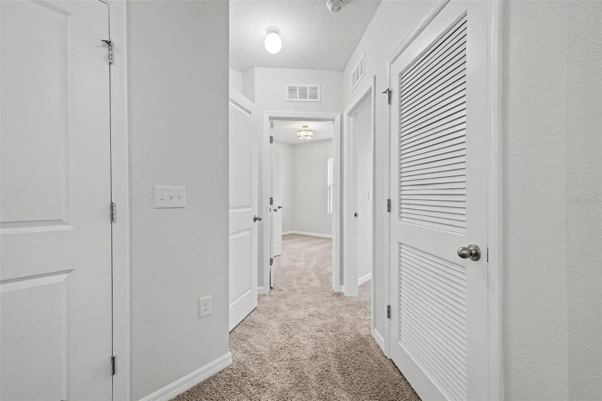 9974 Hound Chase Drive Gibsonton FL 33534