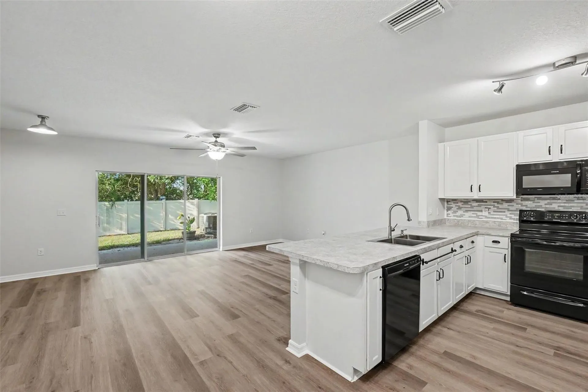 9974 Hound Chase Drive Gibsonton FL 33534
