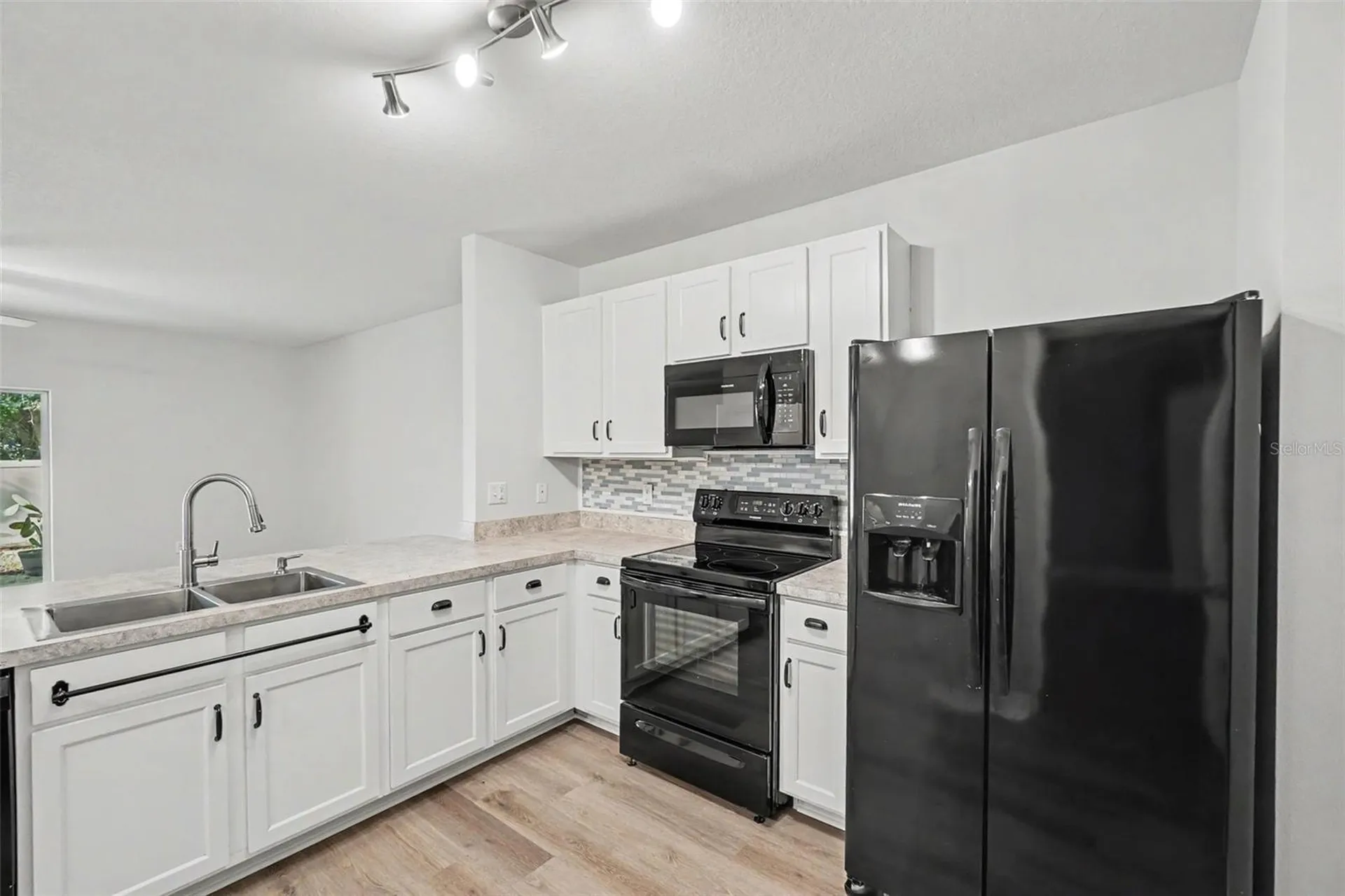 9974 Hound Chase Drive Gibsonton FL 33534