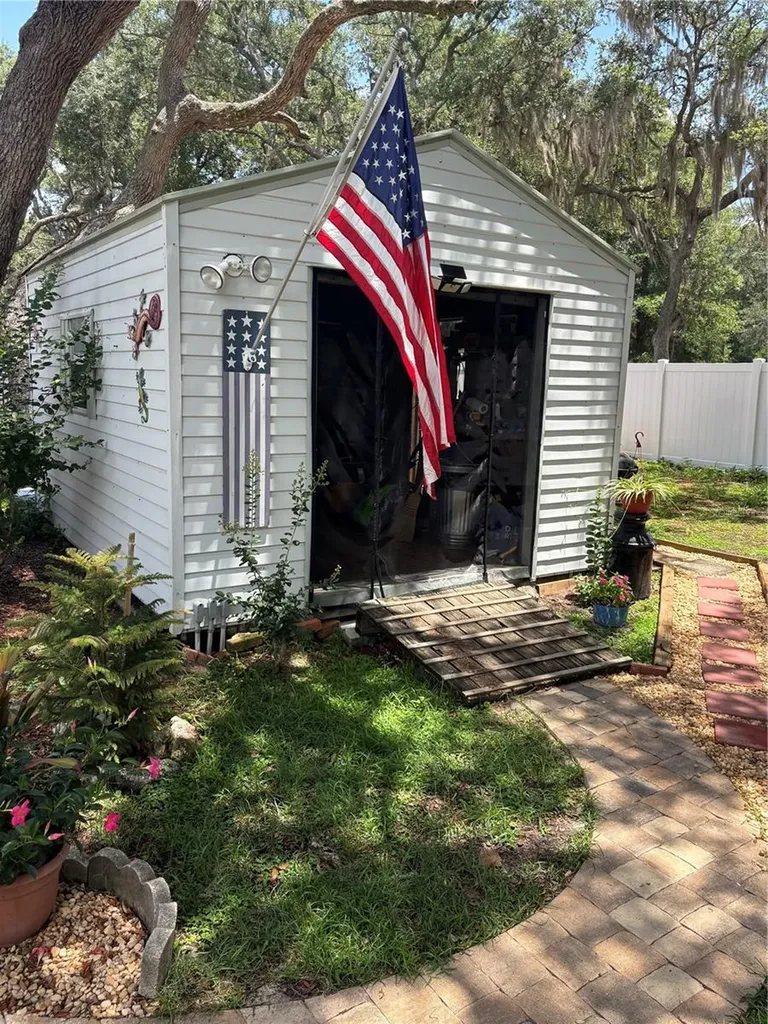 2391 SE 176th Avenue Silver Springs FL 34488