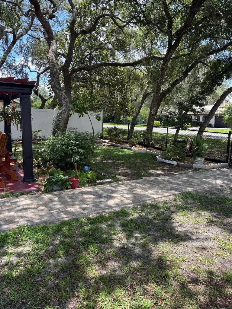 2391 SE 176th Avenue Silver Springs FL 34488