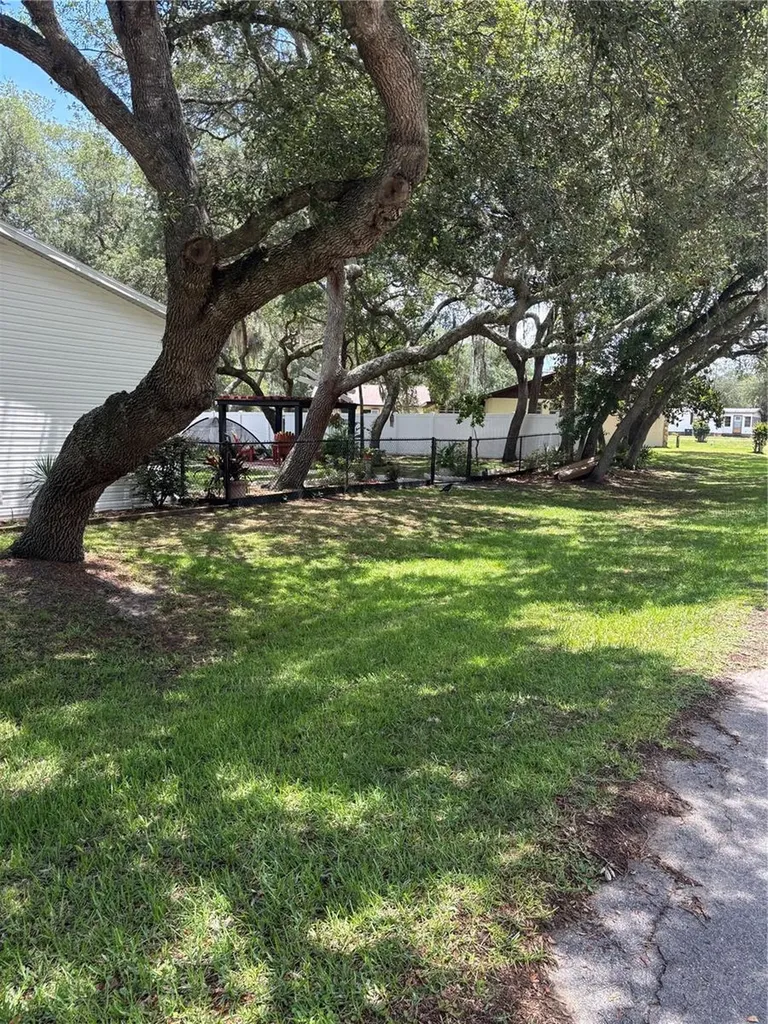 2391 SE 176th Avenue Silver Springs FL 34488