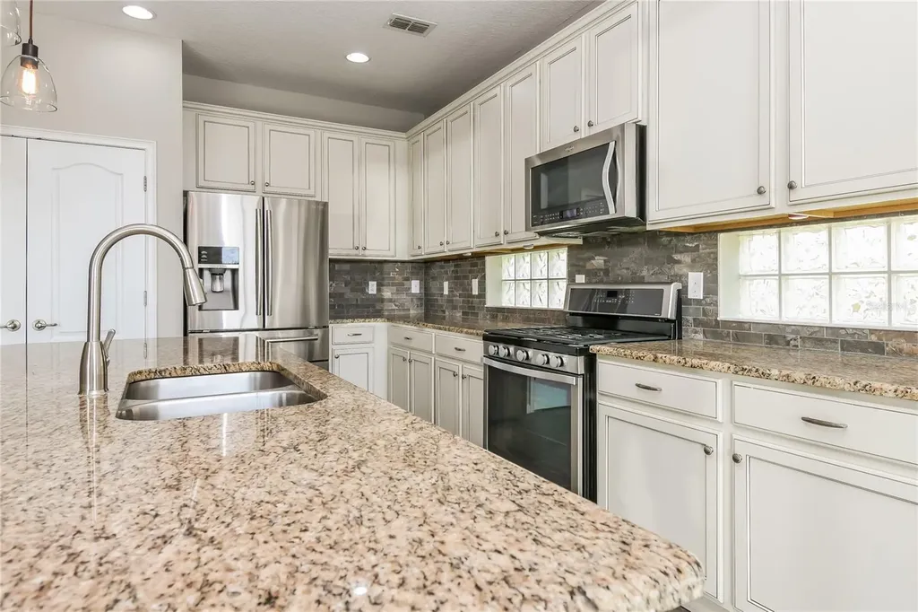 2270 Natoma Boulevard Mount Dora FL 32757