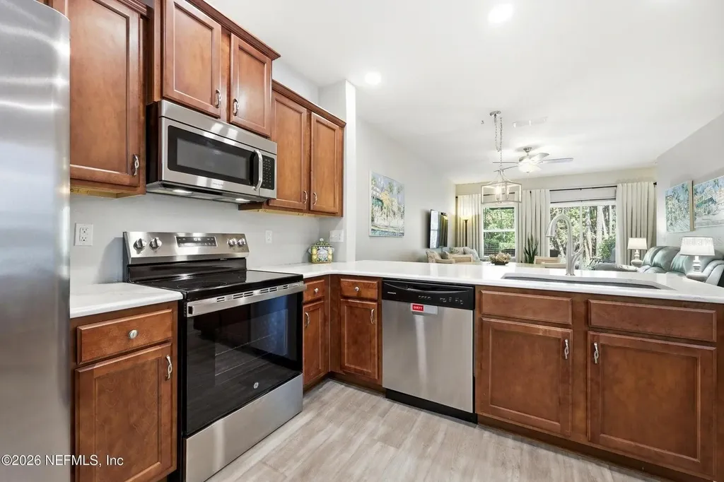 382 Servia Drive St Johns FL 32259