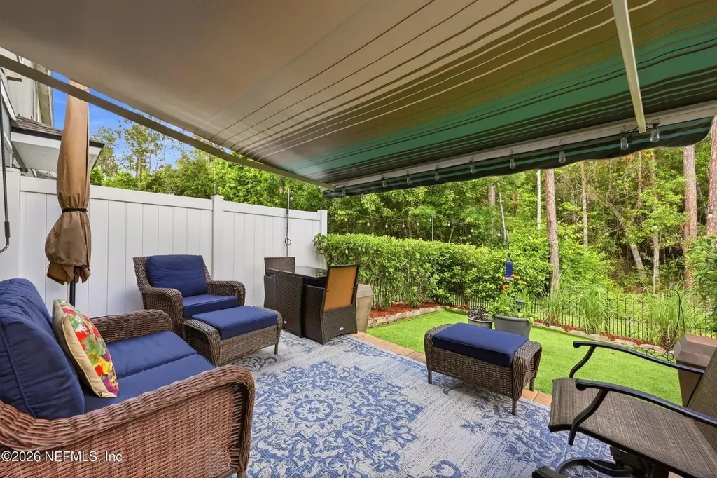 382 Servia Drive St Johns FL 32259