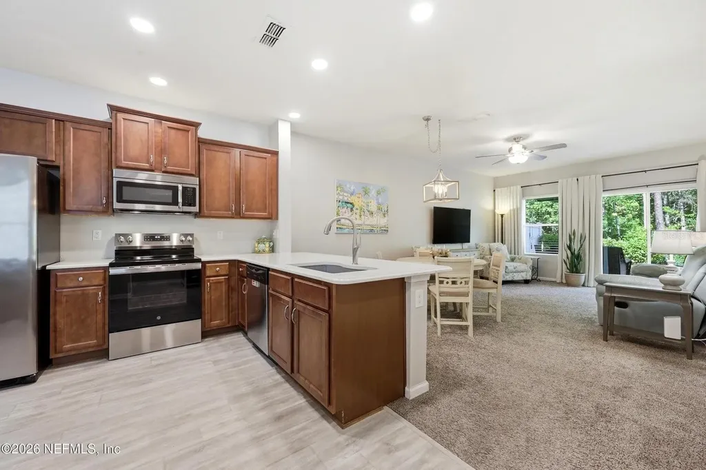 382 Servia Drive St Johns FL 32259