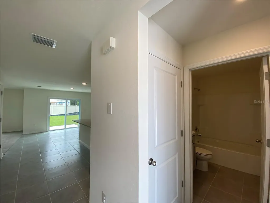 2113 NW 247 Drive Newberry FL 32669