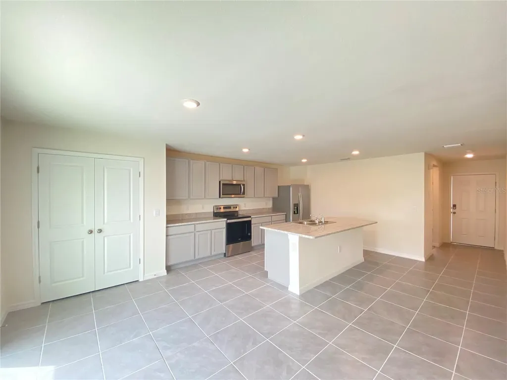 2113 NW 247 Drive Newberry FL 32669