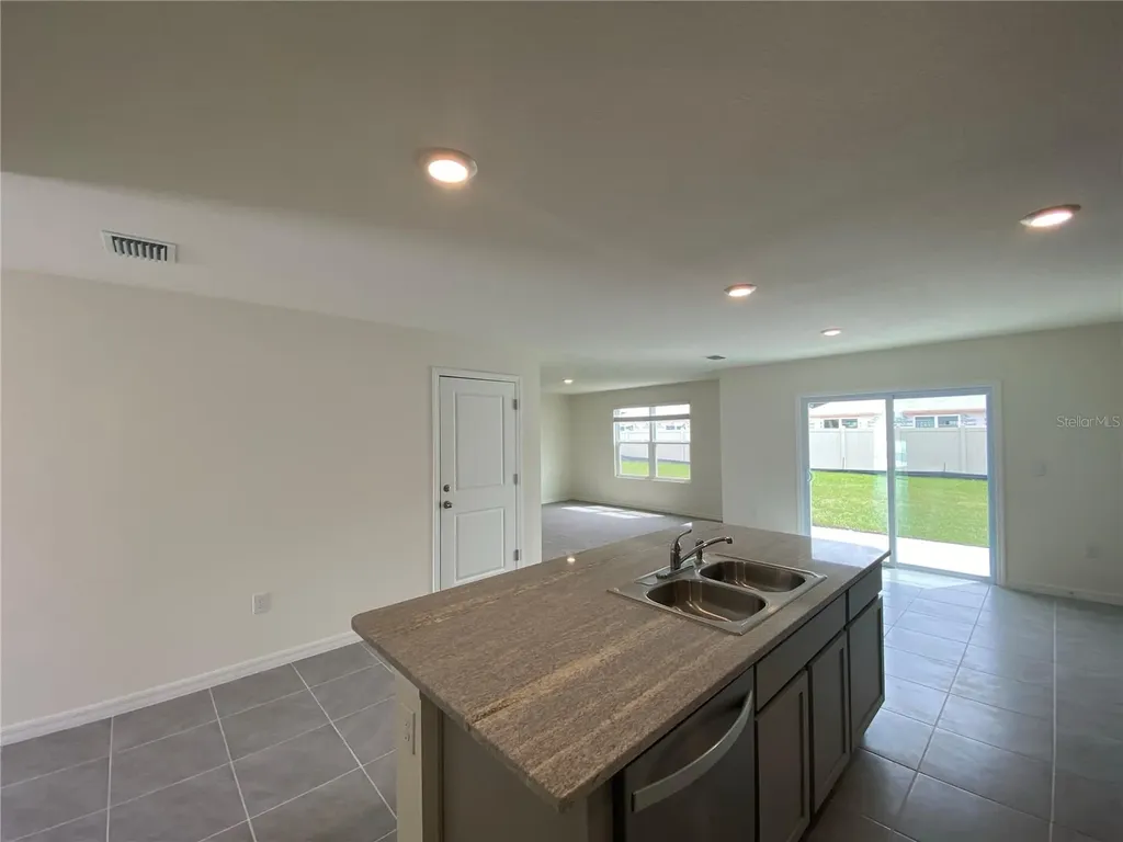 2113 NW 247 Drive Newberry FL 32669