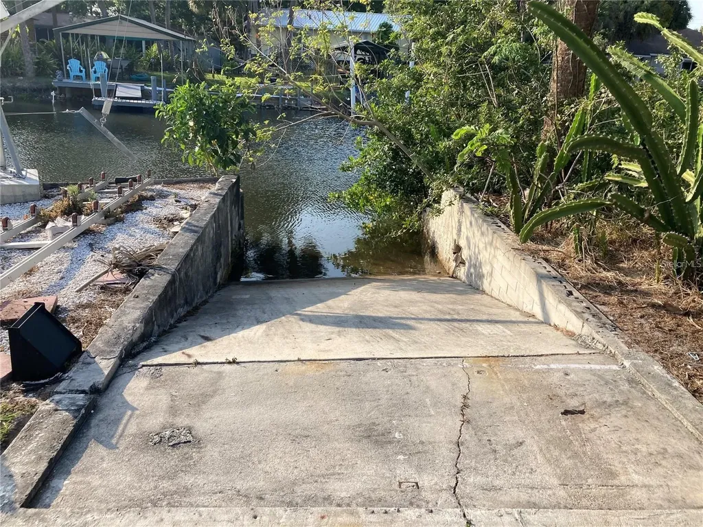 4512 26th Avenue S Tampa FL 33619