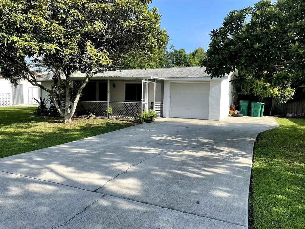 210 Walnut Avenue NW Port Charlotte FL 33952