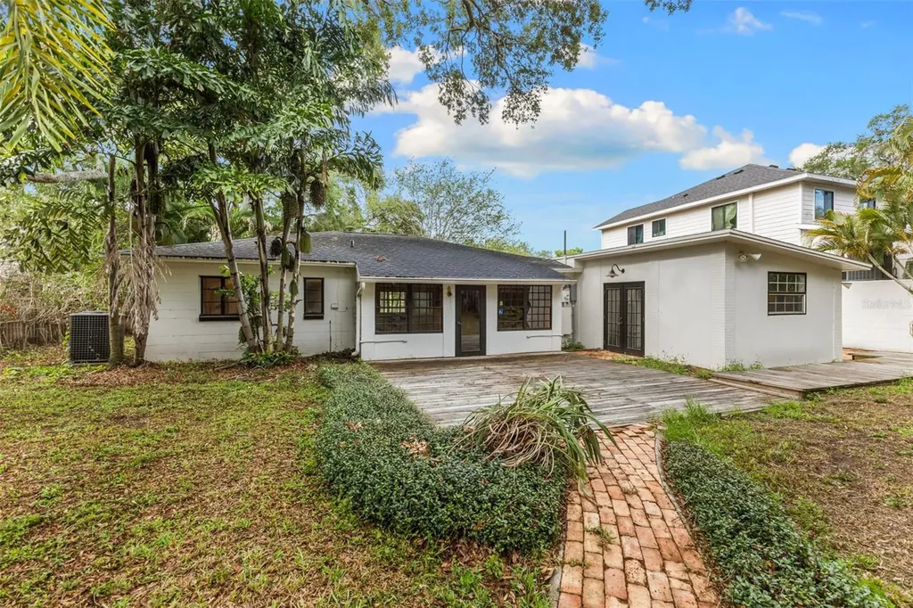 4009 W San Rafael Street Tampa FL 33629