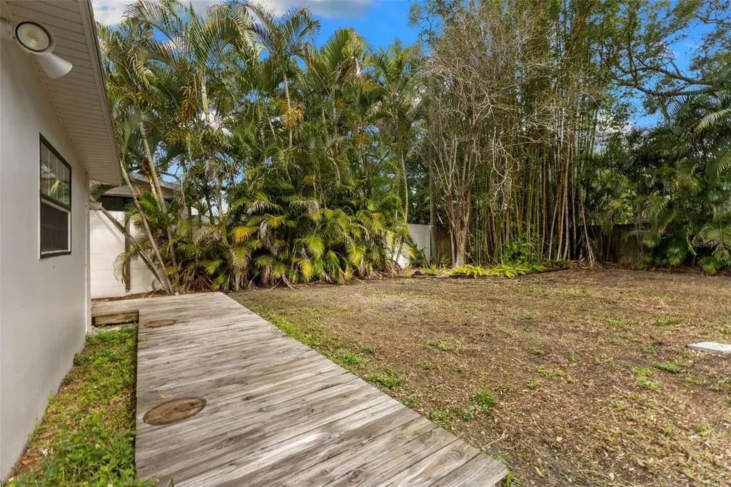 4009 W San Rafael Street Tampa FL 33629