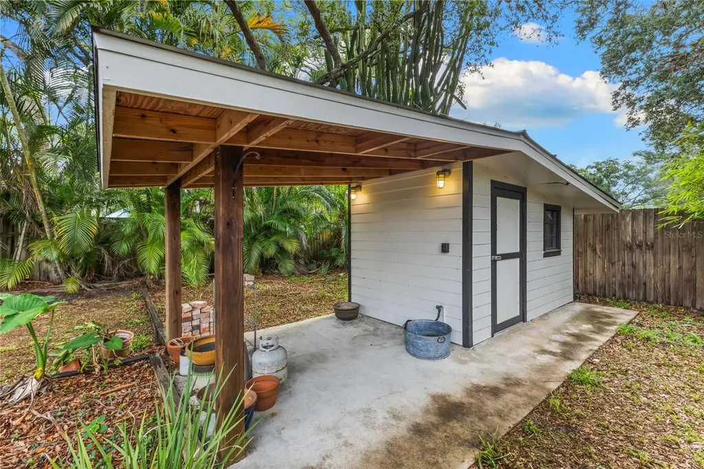 4009 W San Rafael Street Tampa FL 33629