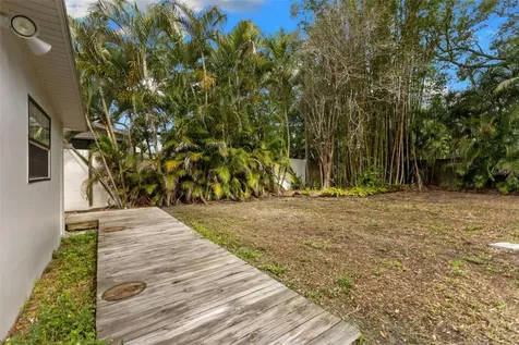 4009 W San Rafael Street Tampa FL 33629