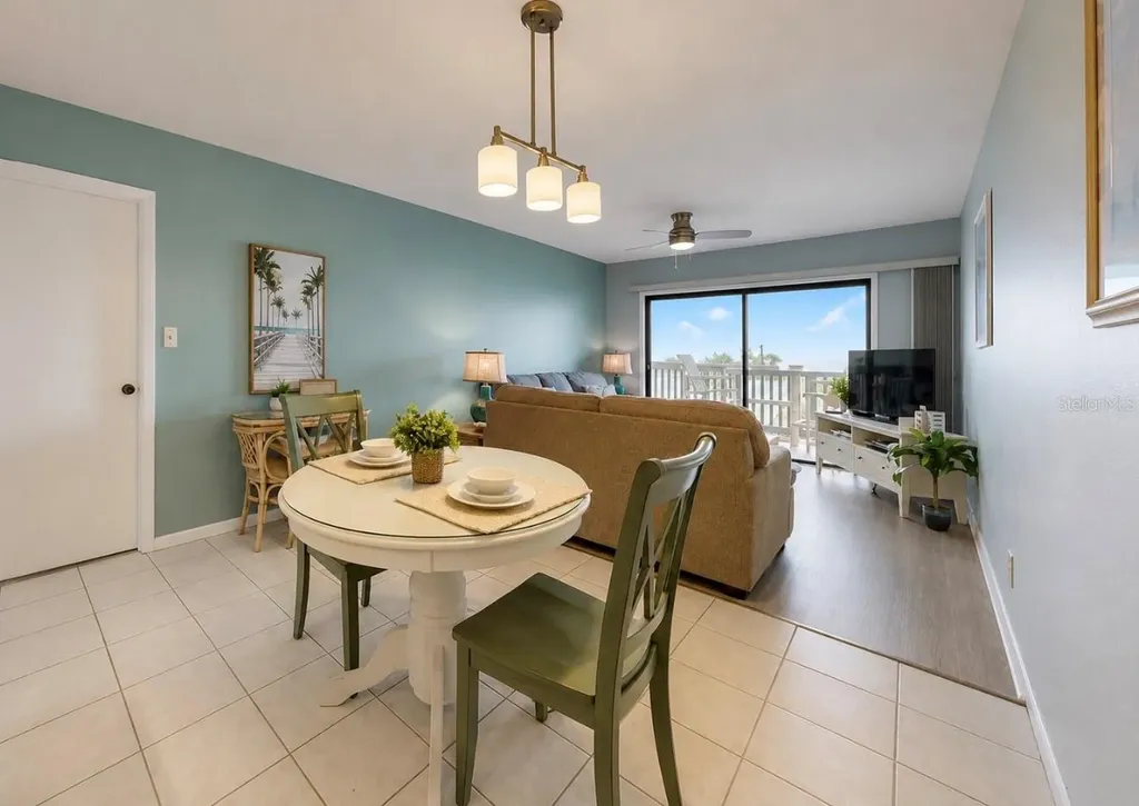 810 Bahia Del Sol Drive Ruskin FL 33570