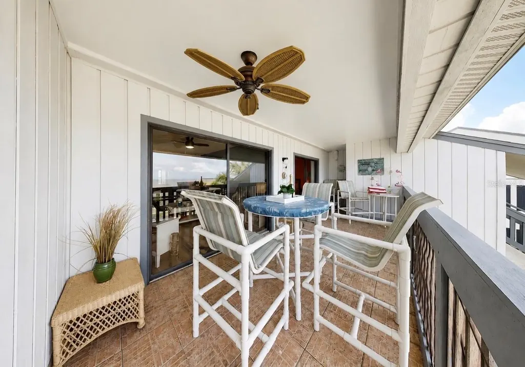 810 Bahia Del Sol Drive Ruskin FL 33570