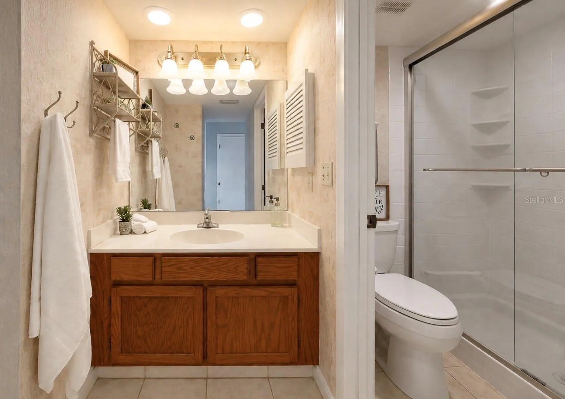 810 Bahia Del Sol Drive Ruskin FL 33570