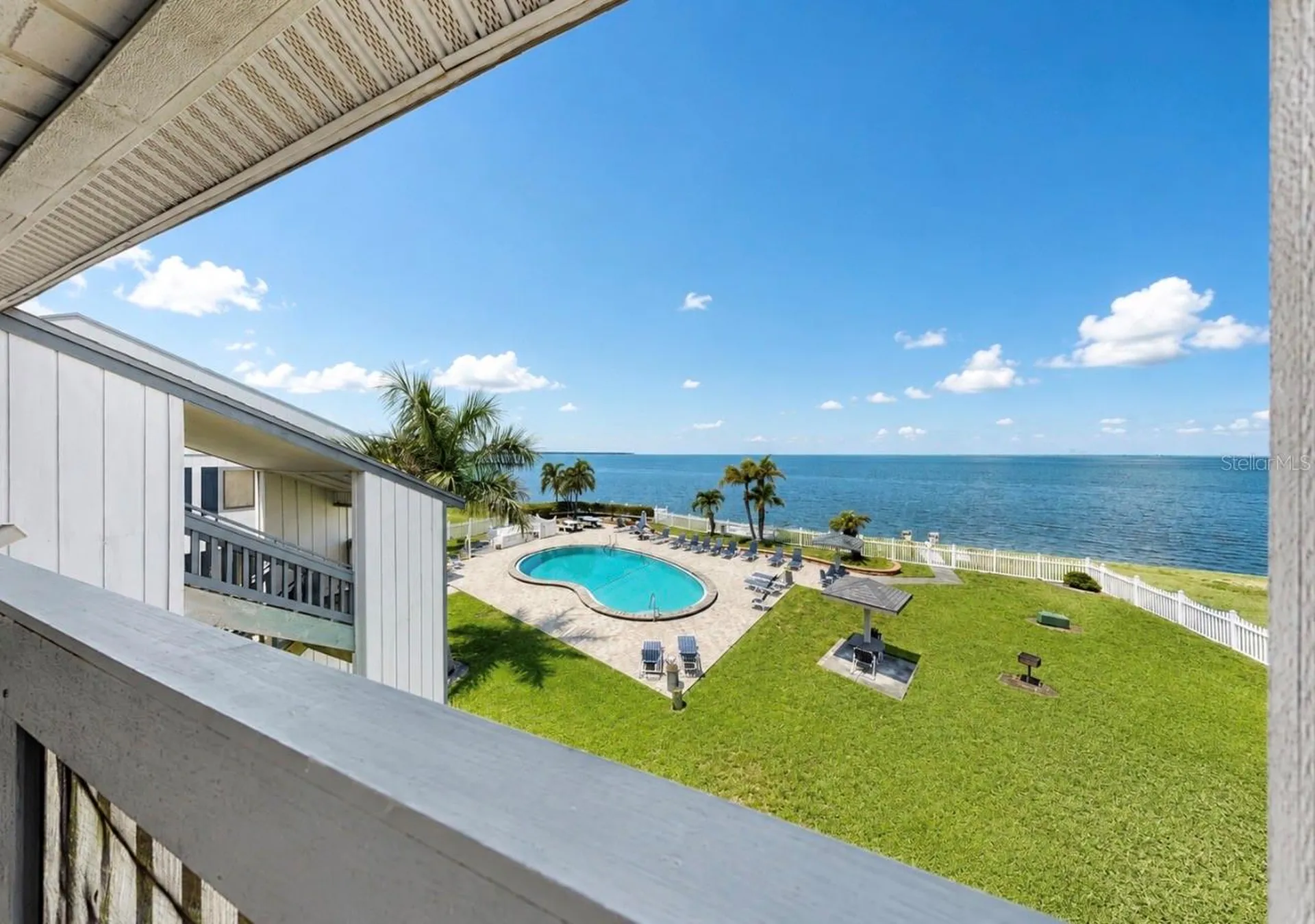 810 Bahia Del Sol Drive Ruskin FL 33570