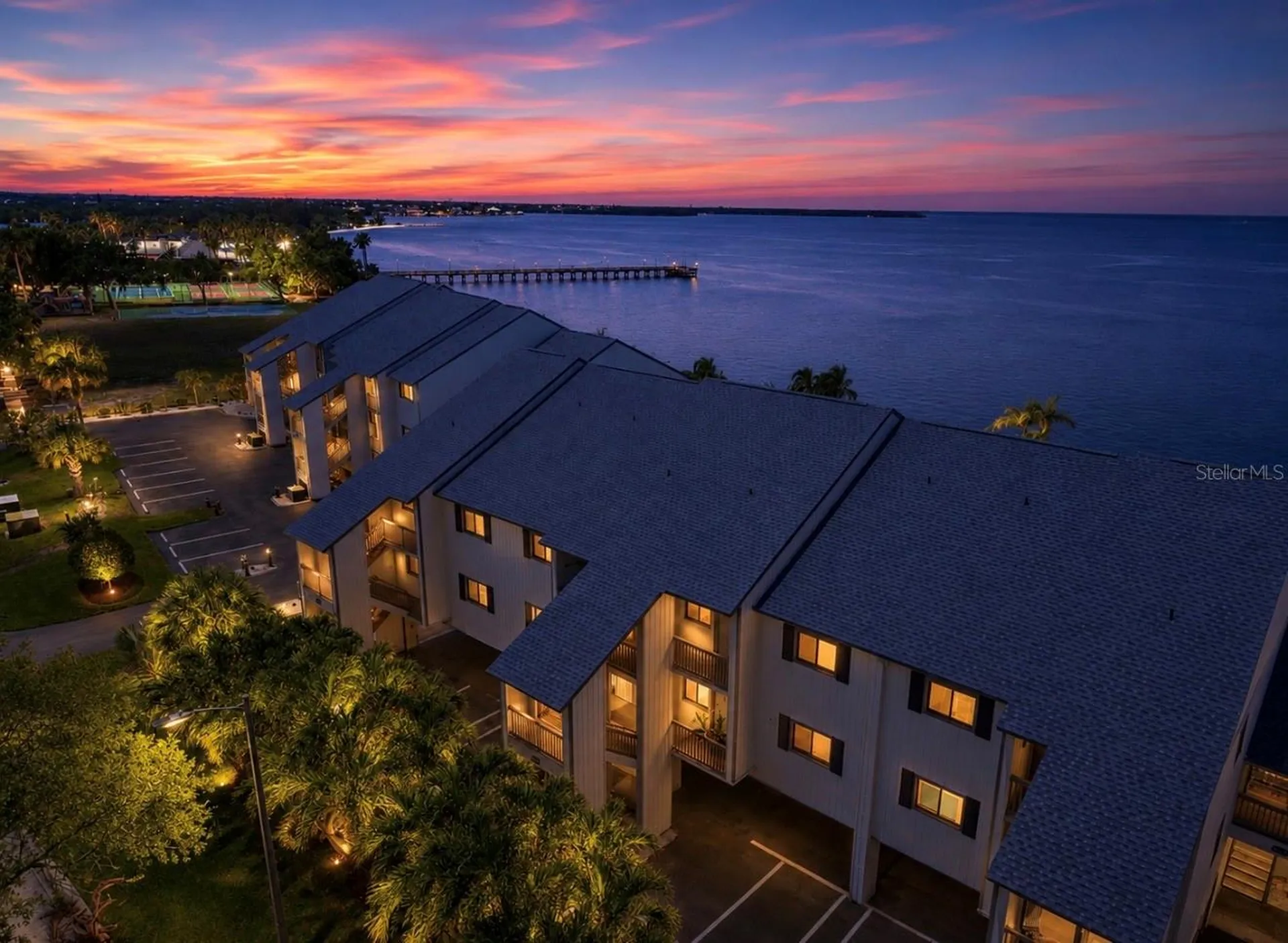 810 Bahia Del Sol Drive Ruskin FL 33570