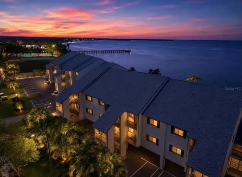 810 Bahia Del Sol Drive Ruskin FL 33570