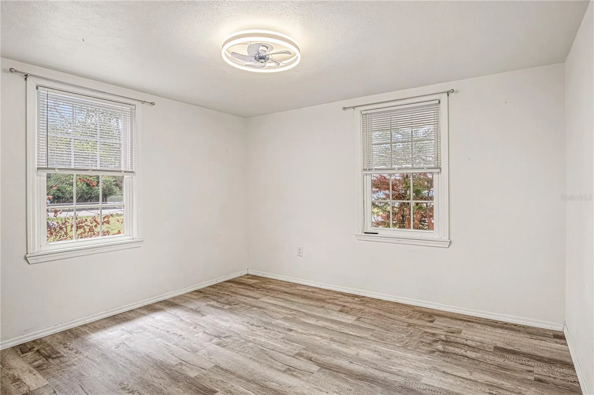 3545 Perkins Avenue Mount Dora FL 32757