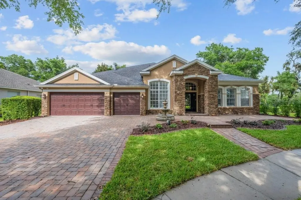 6122 Kestrelpark Drive Lithia FL 33547