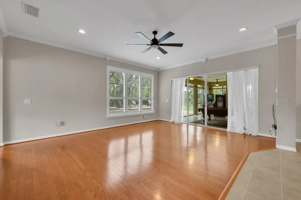 6122 Kestrelpark Drive Lithia FL 33547