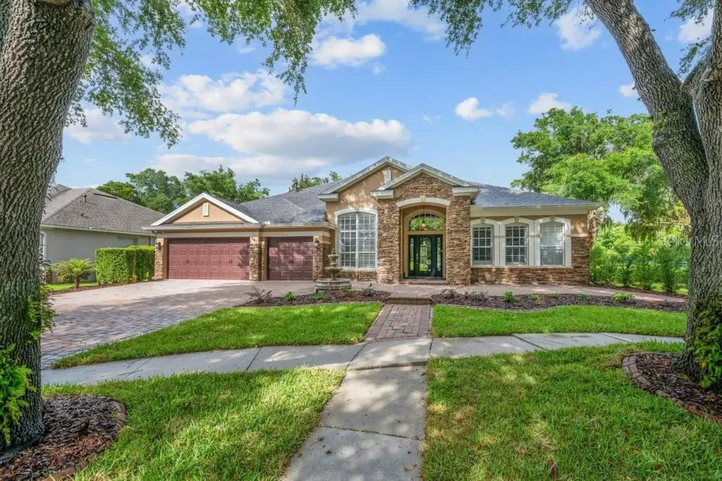 6122 Kestrelpark Drive Lithia FL 33547