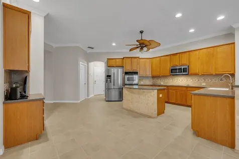 6122 Kestrelpark Drive Lithia FL 33547