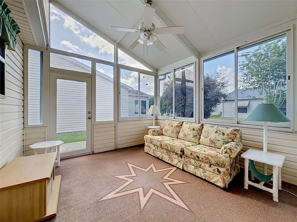 2718 Benavides Drive The Villages FL 32162