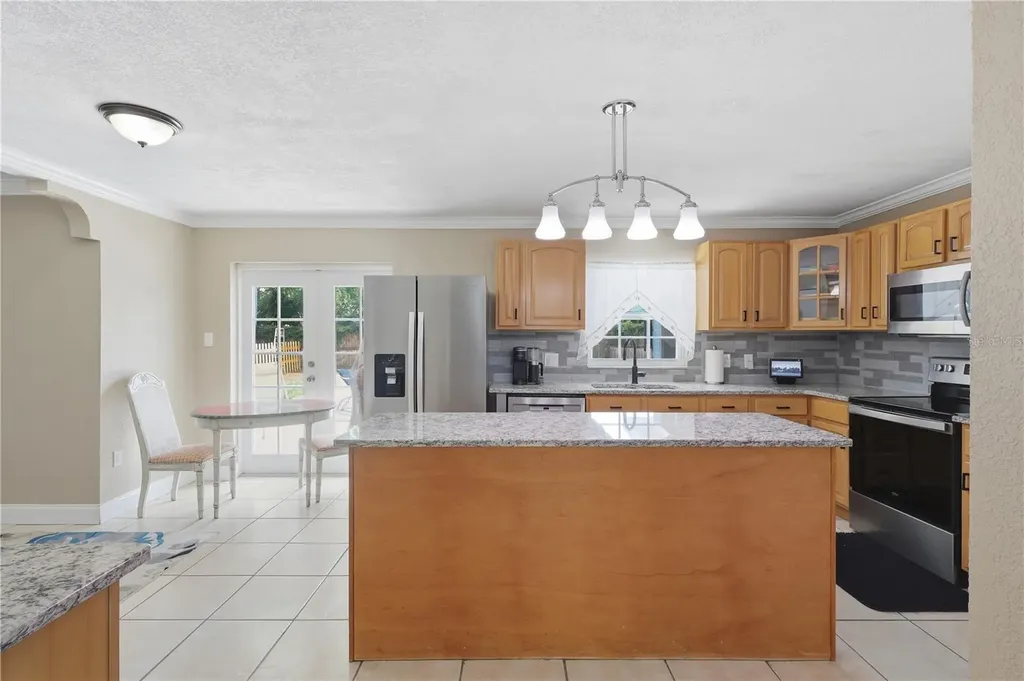 3955 SE 17th Street Ocala FL 34471