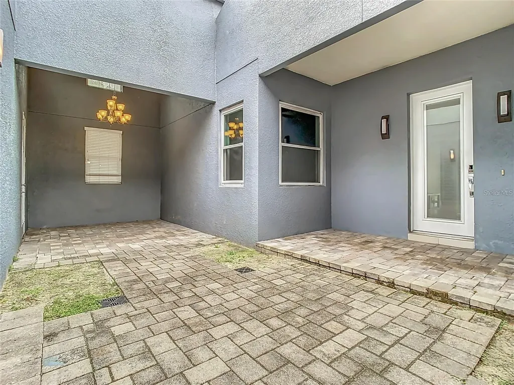 1021 W 25th Street Sanford FL 32771