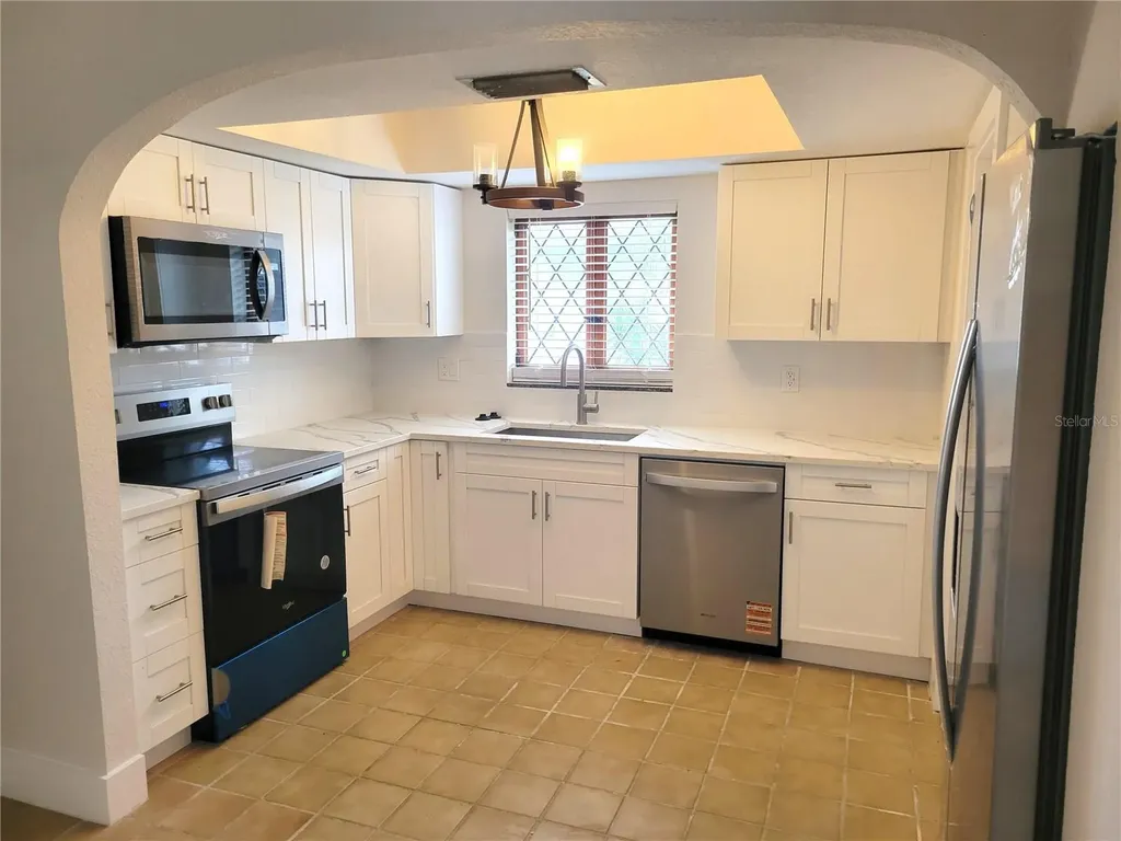 1835 Maryland Avenue NE St Petersburg FL 33703