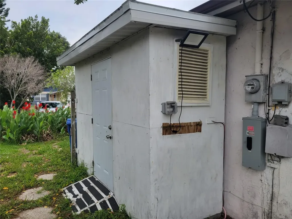 1835 Maryland Avenue NE St Petersburg FL 33703