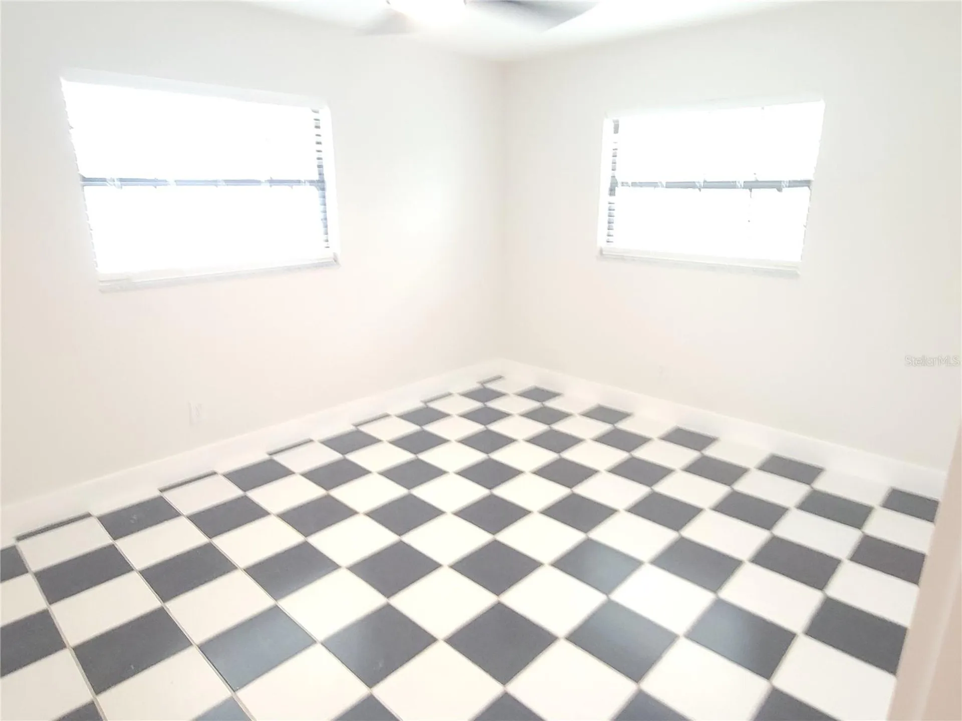 1835 Maryland Avenue NE St Petersburg FL 33703