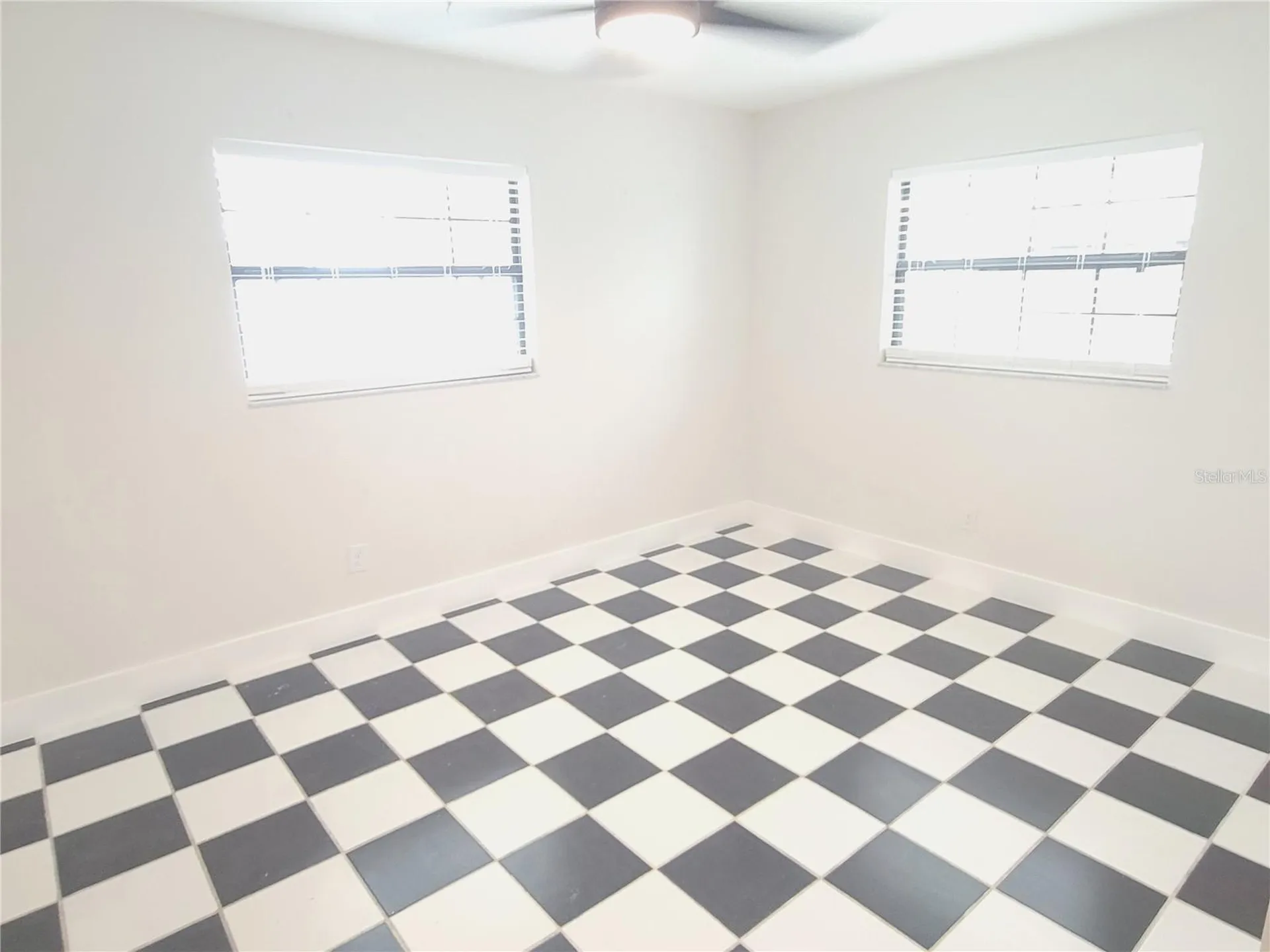 1835 Maryland Avenue NE St Petersburg FL 33703