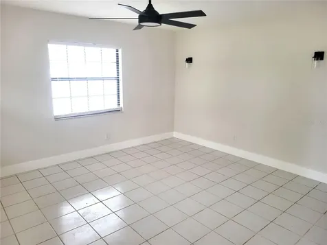 1835 Maryland Avenue NE St Petersburg FL 33703