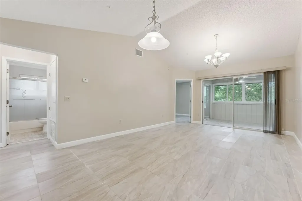 683 Post Oak Circle Altamonte Springs FL 32701