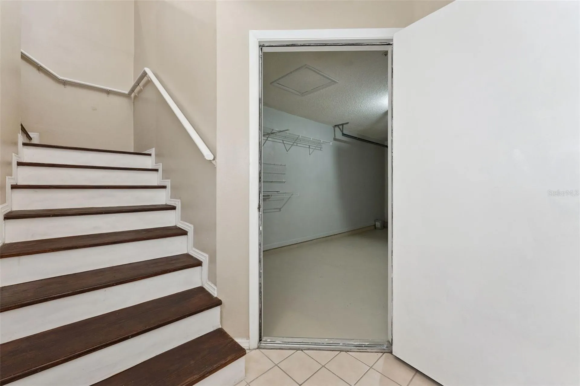683 Post Oak Circle Altamonte Springs FL 32701