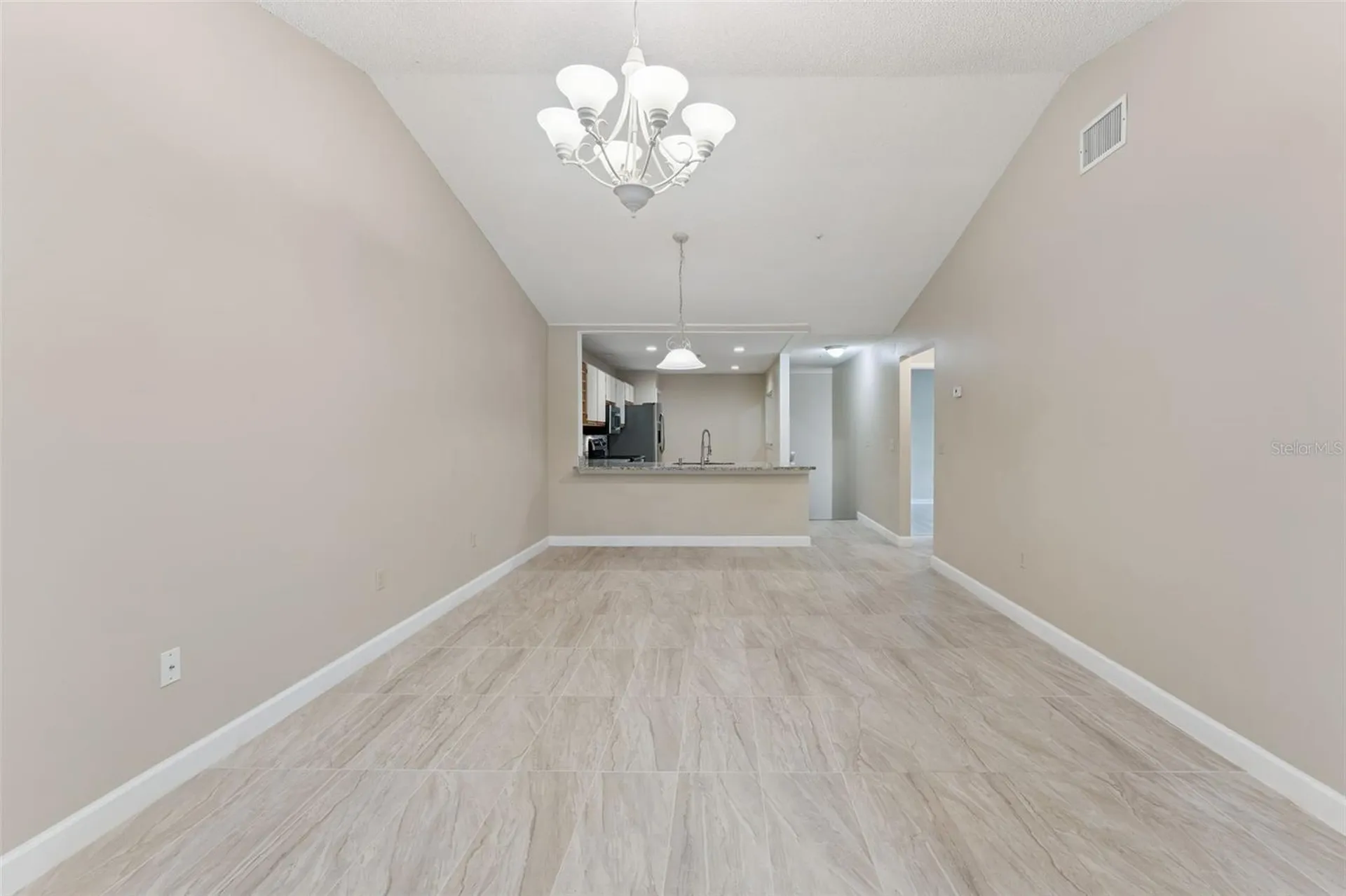 683 Post Oak Circle Altamonte Springs FL 32701