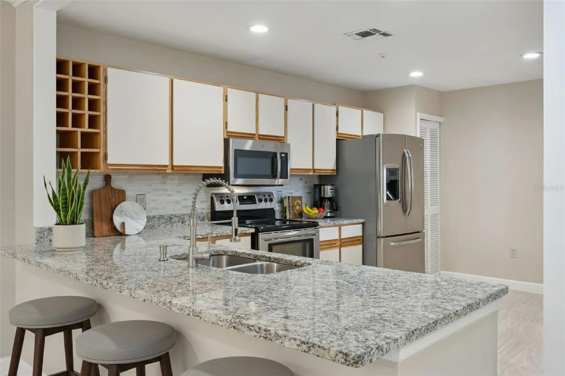 683 Post Oak Circle Altamonte Springs FL 32701