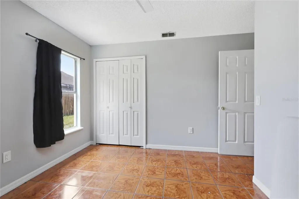 725 W 9th Street Deltona FL 32725