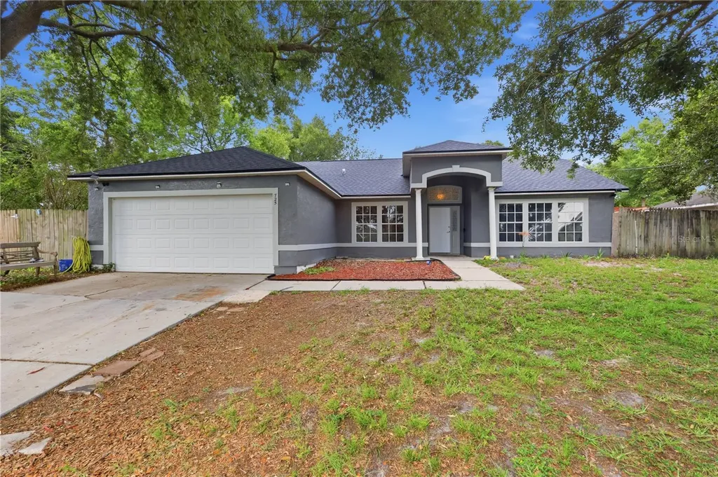 725 W 9th Street Deltona FL 32725